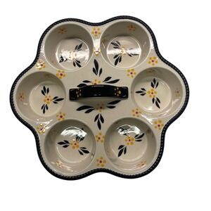 Temptations‎ Old World Cupcake Pan Black with floral pattern